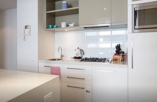 Melbourne Central Business District Apartment | 1 Bedroom Apartment With Balcony