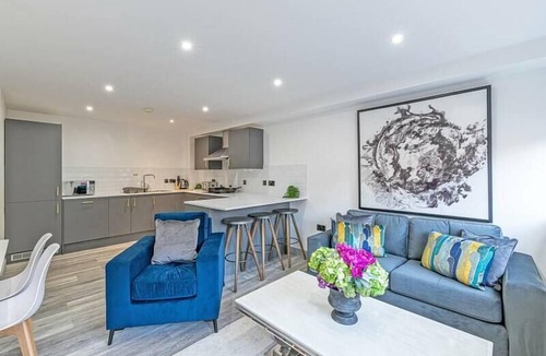 Preston Apartment | 1 Bedroom Apt Winkley Square