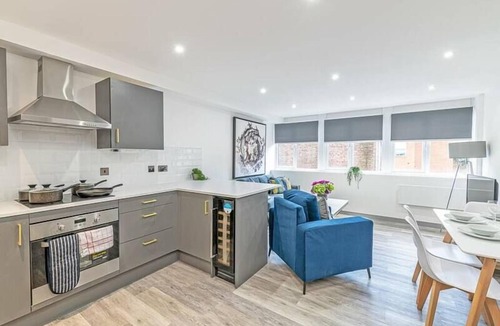 Preston Apartment | 1 Bedroom Apt Winkley Square