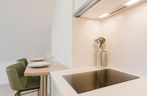 Lambersart Apartment | 1-bedroom attic flat, close to the underground