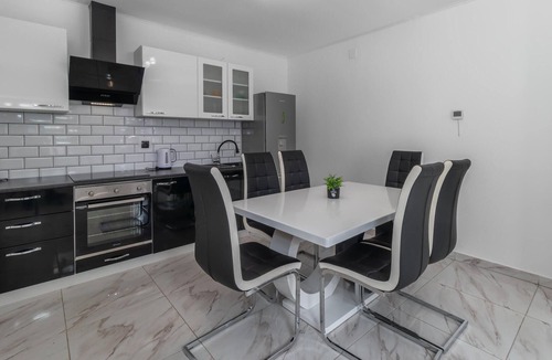 Otocac Apartment | 1 bedroom awesome apartment in Otocac
