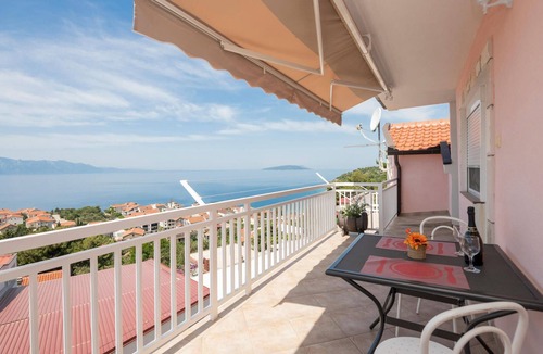 Podaca Apartment | 1 bedroom awesome apartment in Podaca