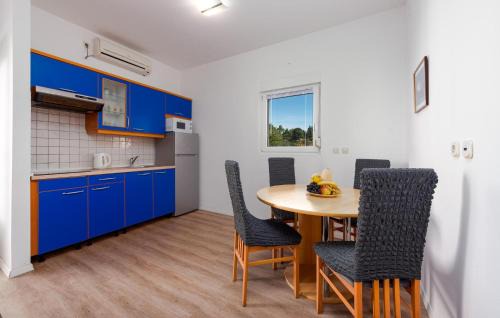 Lukoran Apartment | 1 Bedroom Awesome Apartment In Lukoran