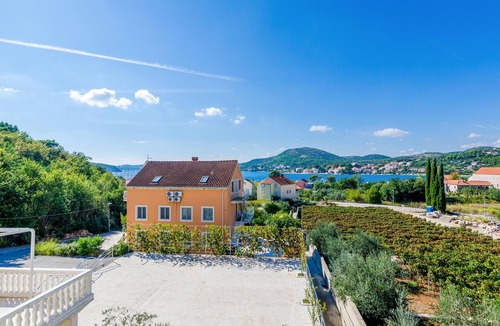 Slano Apartment | 1 bedroom awesome apartment in Slano