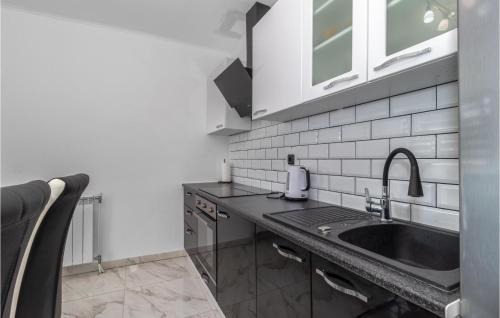 Otocac Apartment | 1 Bedroom Awesome Apartment In Otocac