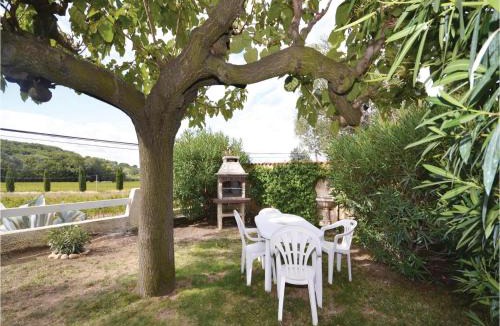 Visan House | 1 Bedroom Awesome Home In Visan