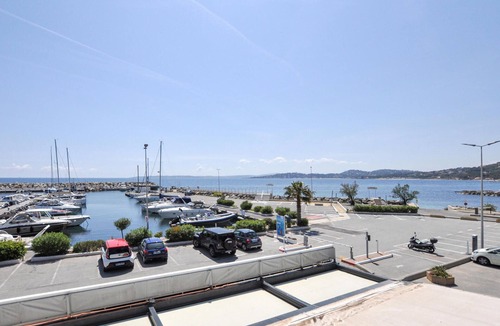 Sainte-Maxime Apartment | 1 bedroom beach front apartment in Sainte-Maxime
