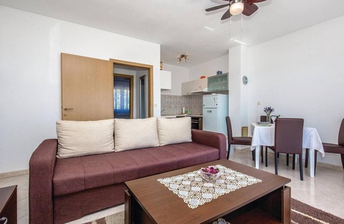 Smrika Apartment | 1 bedroom beach front apartment in Smrika
