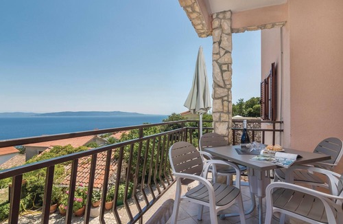 Ravni Apartment | 1 bedroom beach front apartment in Labin