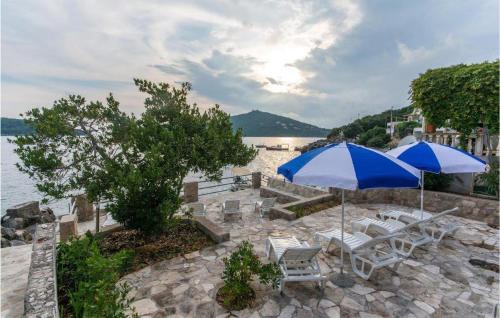 Molunat Apartment | 1 Bedroom Beach Front Apartment In Molunat
