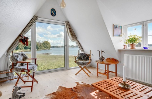 Vindeby House | 1 bedroom beach front home in Svendborg