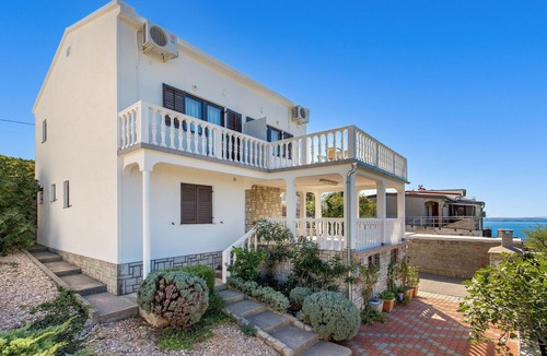 Senj Apartment | 1 bedroom beautiful apartment in Jablanac