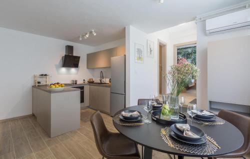 Porec Apartment | 1 Bedroom Beautiful Apartment In Porec