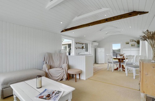 Logstor House | 1 bedroom beautiful home in Løgstør