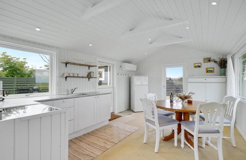 Logstor House | 1 bedroom beautiful home in Løgstør