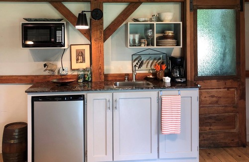 Fayetteville House | 1-bedroom bunkhouse just 12 minutes from University of Arkansas