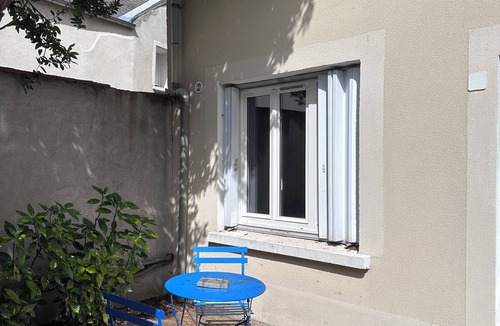 Barriere Saint Marc Apartment | 1 Bedroom Business/Family Apartment