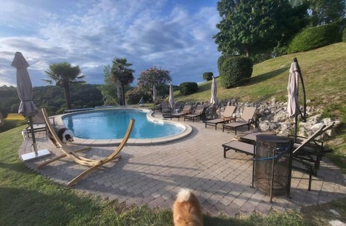 Engayrac Cabin | 1 Bedroom Cabin in Engayrac