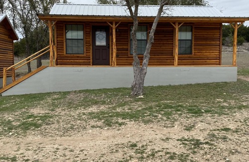 Hamilton House | 1 Bedroom Cabin w/Two Recliners Cabin 7