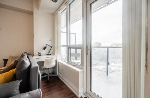 Willowdale Apartment | 1 Bedroom Condo with Balcony & Skyline View Downtown Toronto