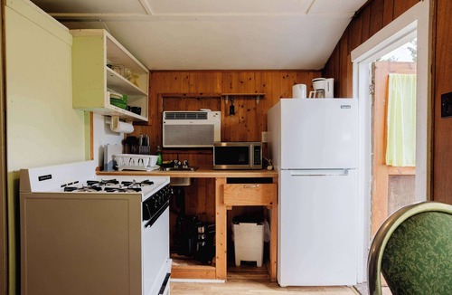 Bobcaygeon House | 1-Bedroom Cottage #2 - Ambleside