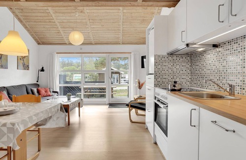 Ristinge House | 1 bedroom cozy home in Humble