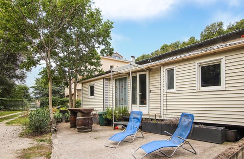 Beauchastel House | 1 bedroom cozy (sta)caravan in Beauchastel