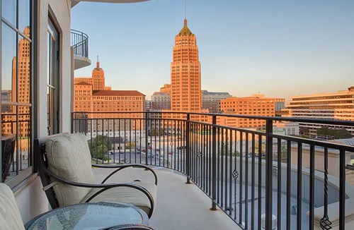 Arsenal Condo | 1 Bedroom Deluxe Condo, Sleeps 4, Full Kitchen, La Cascada Resort!