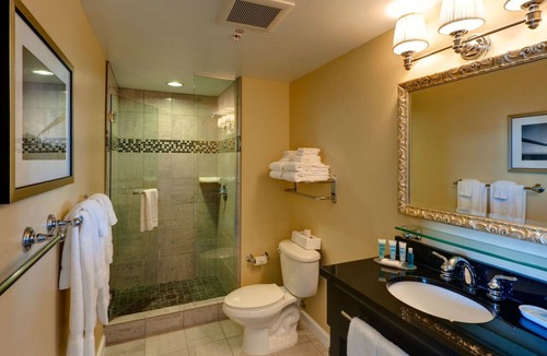 Lower Nob Hill Resort | 1 Bedroom Deluxe Wyndham Canterbury at San Francisco