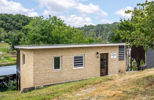 Allons Cottage | 1 Bedroom Driftwood Cottage 1 - One bedroom, one murphy bed, one sleeper sofa, with kitchenette