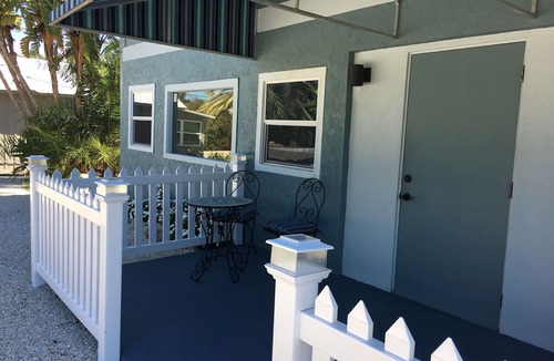 Nokomis Cottage | 1 Bedroom Duplex On Intracoastal W/Beach Access