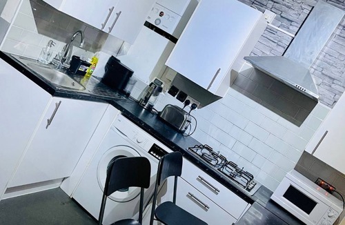 Bellingham Apartment | 1 Bedroom Flat in City Centre