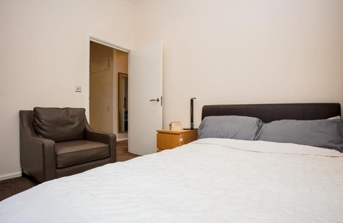 Mildmay Apartment | 1 Bedroom Flat in Islington sleeps 4