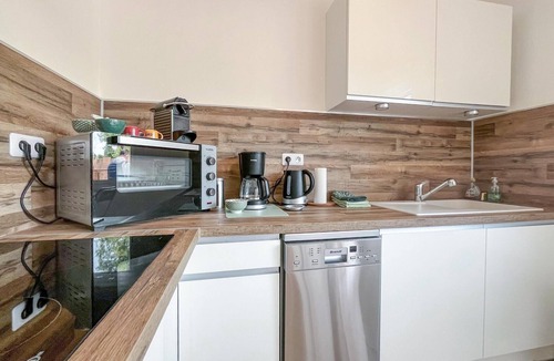 Saint-Martin-de-Crau House | 1 bedroom awesome home in Saint-Martin-de-Crau