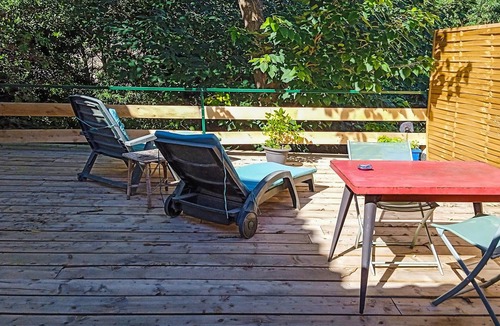 Saint-Paulet-de-Caisson Apartment | 1 bedroom accommodation in St Paulet De Caisson