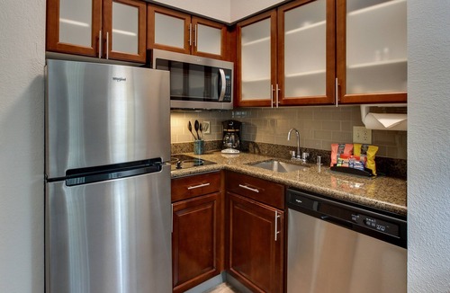 Grant Creek Condo | 1 Bedroom | Free Breakfast. Indoor Pool & Hot Tub