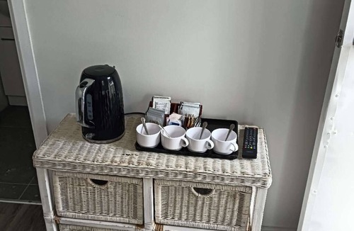 Kawaha Point Ski Chalet | 1 Bedroom garden chalet 7B