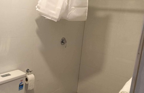 Kawaha Point Ski Chalet | 1 Bedroom garden chalet 7B