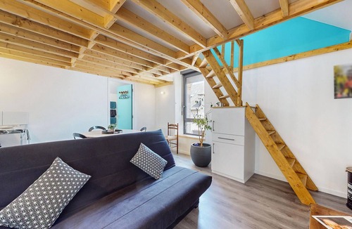 Neuilly-le-Vendin Apartment | 1 bedroom gorgeous apartment in Neuilly le Vendin
