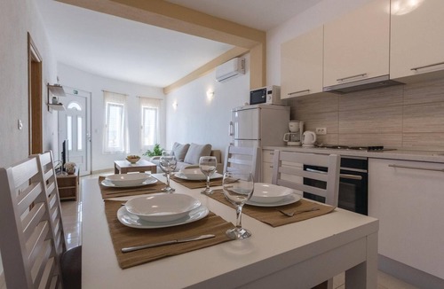 Komarna Apartment | 1 bedroom gorgeous apartment in Komarna