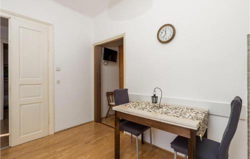 Omisalj Apartment | 1 Bedroom Gorgeous Apartment In Omisalj