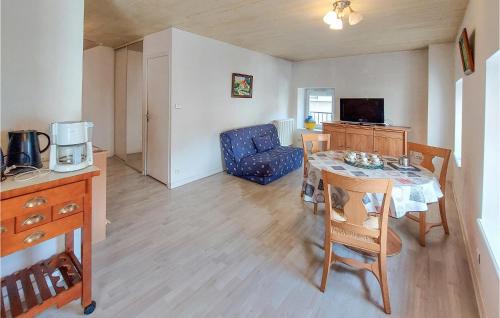 Usson-en-Forez Apartment | 1 Bedroom Gorgeous Apartment In Usson-En-Forez