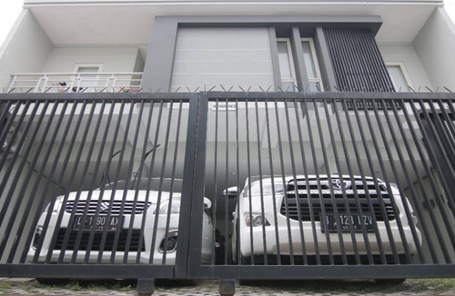 Darmo House | 1 Bedroom Guest House, 10 mnts from Tunjungan Plaza