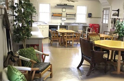 Sandusky Cabin | 1-bedroom guestroom in a lodge, 9 miles from Cedar Point