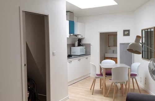 Calais House | 1 bedroom house, city center, all on foot