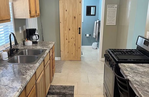 Newton House | 1-bedroom house in charming Newton