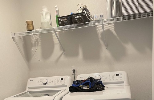 Carlton House | 1 bedroom in house