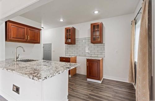 South Bend House | 1-bedroom in South Bend