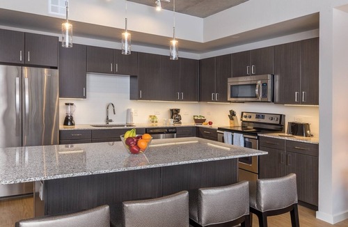 West End Condo | 1 Bedroom in the heart of Austin Amazing Rooftop Pool!