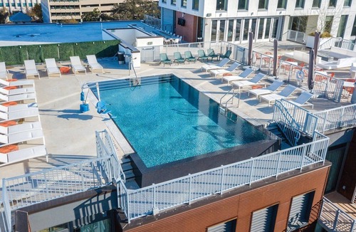West End Condo | 1 Bedroom in the heart of Austin Amazing Rooftop Pool!